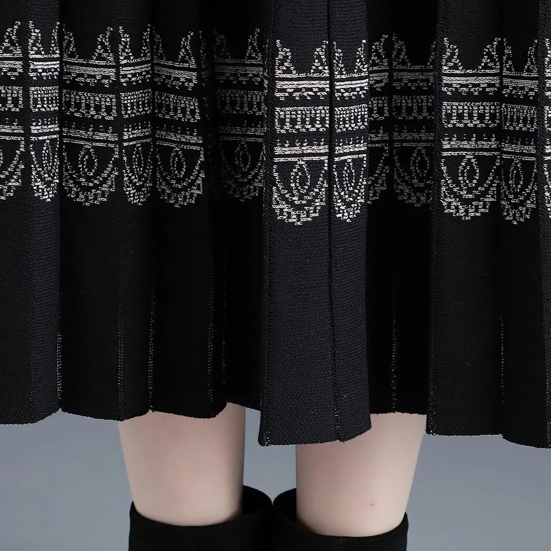 chouyatou Women Winter Boho Western Tribal Aztec Printed Elastic High Waist A Line Knit Pleated Midi Skirt