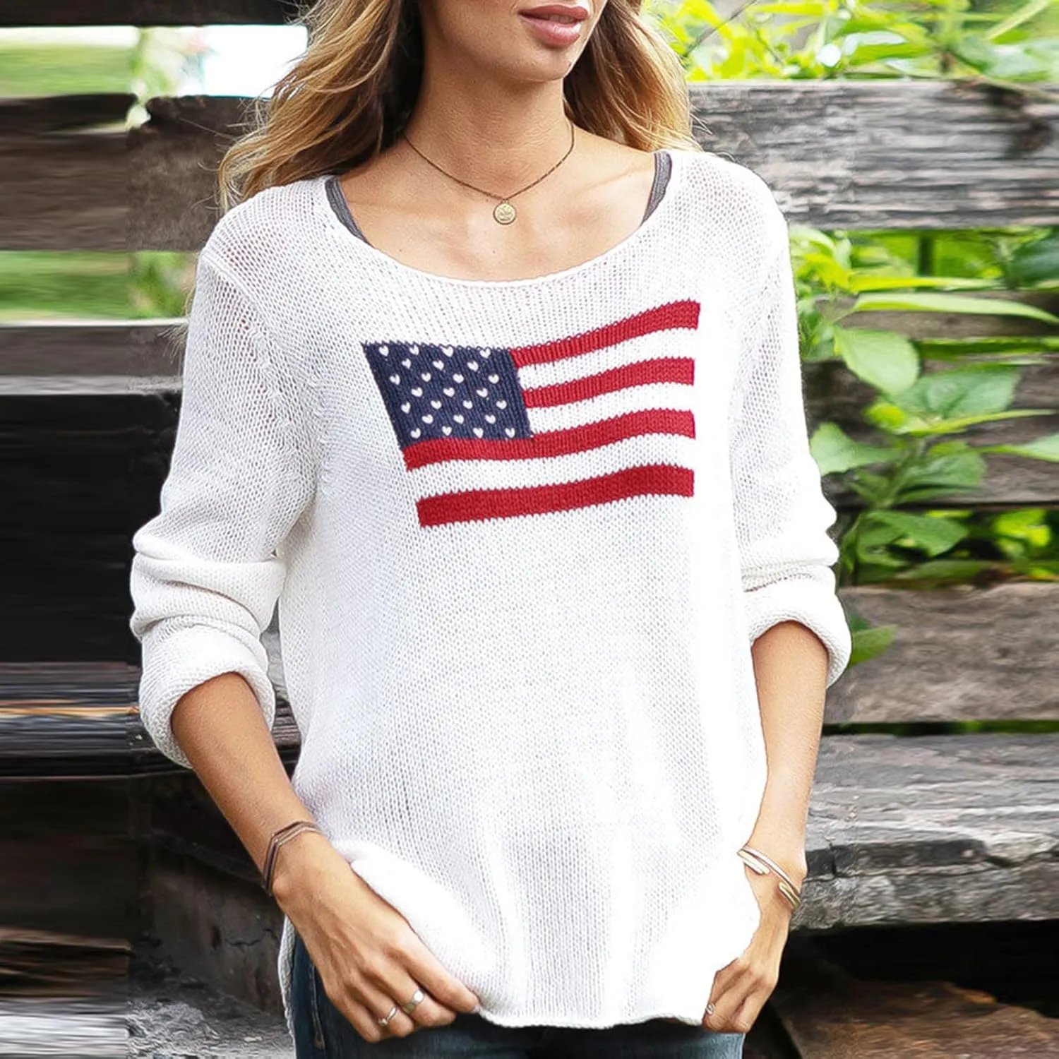 Karwuiio Women's Flag Pattern Long Sleeve Crew Neck Sweater Casual Loose 4th of July Pullover Sweater