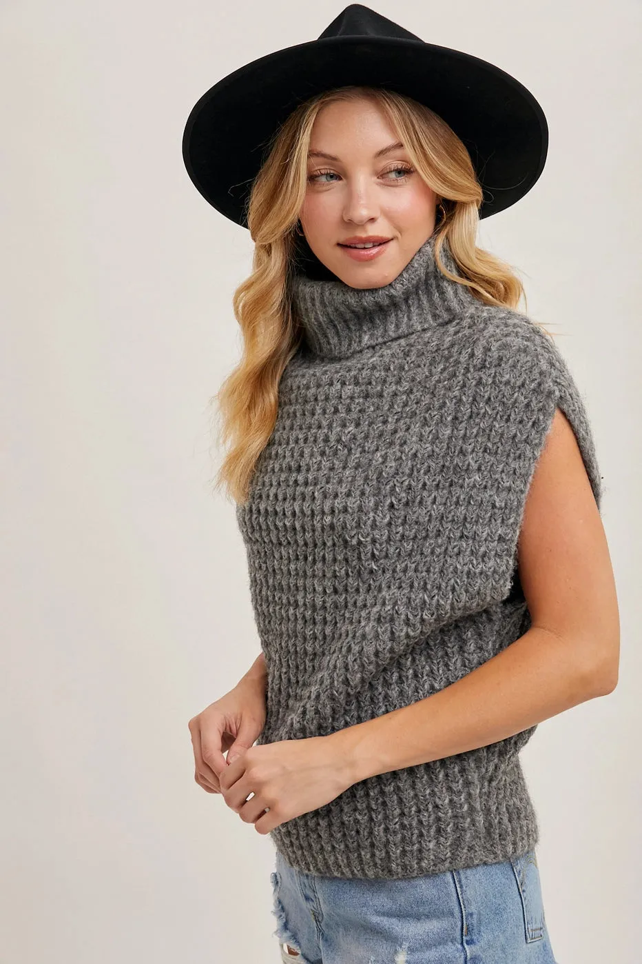 Kiki Turtleneck Vest