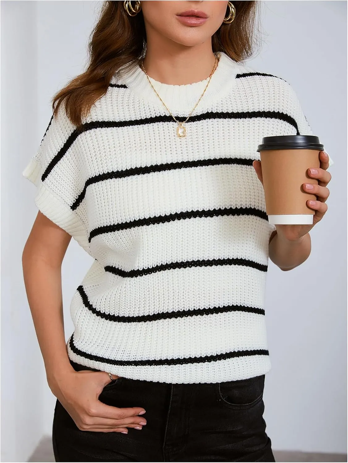 Verdusa Women's Striped Short Sleeve Sweater Cap Sleeve Crewneck Casual Knit Tops Sweater Vest