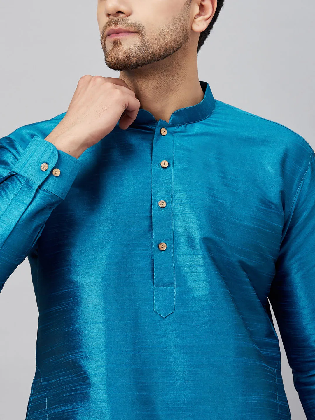 VM By VASTRAMAY Men's Turquoise Silk Blend Curved Kurta