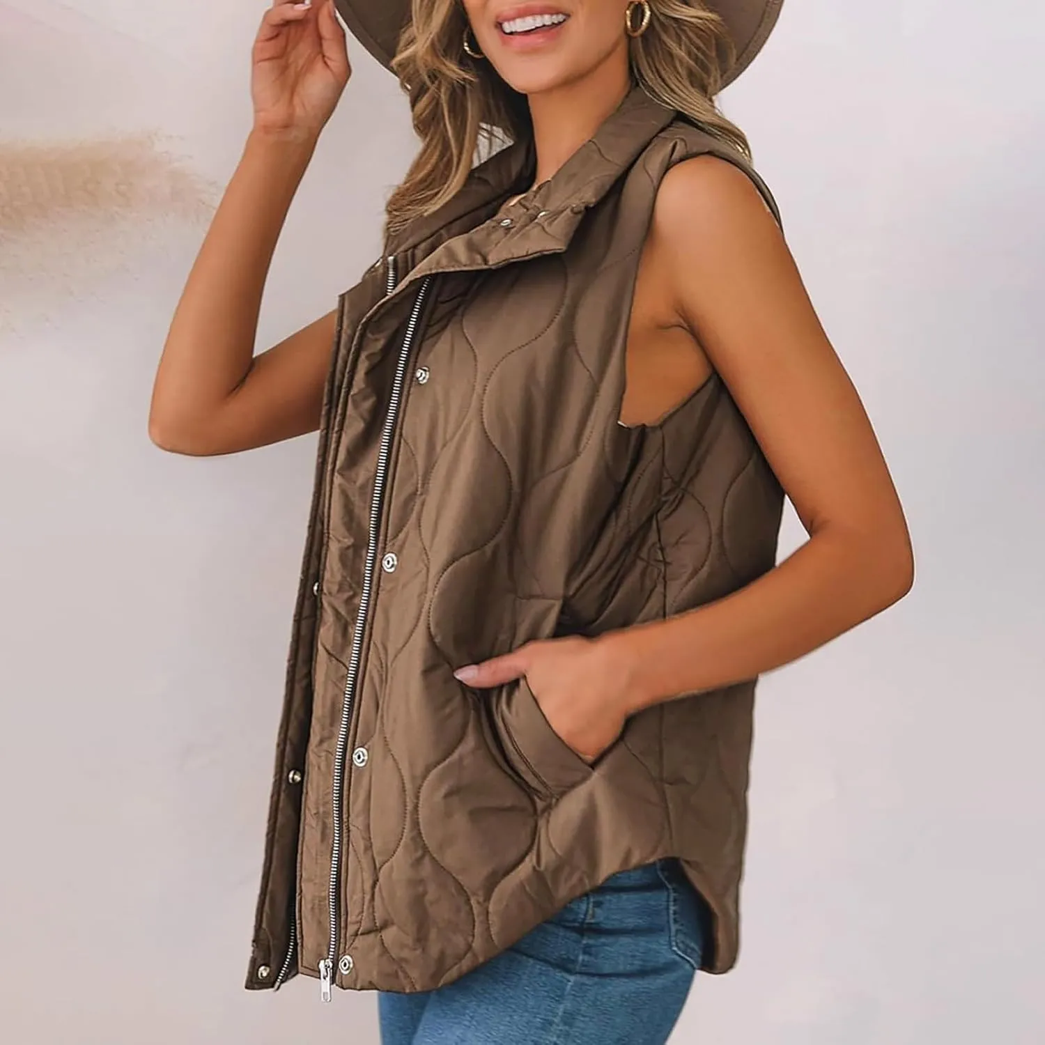 Women Winter Oversized Puffer Vest Sleeveless Jacket Zip Up Lightweight Stand Collar Insulated Padded Puffy Jackets Coat